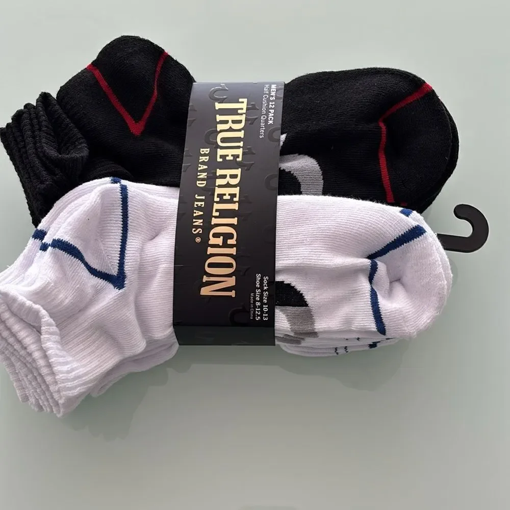 True Religion NWT 12 socks 6 white 6 black with Lago on each sock half cushion